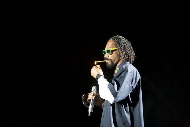 Snoop Dogg Rocks the O2 Arena in London