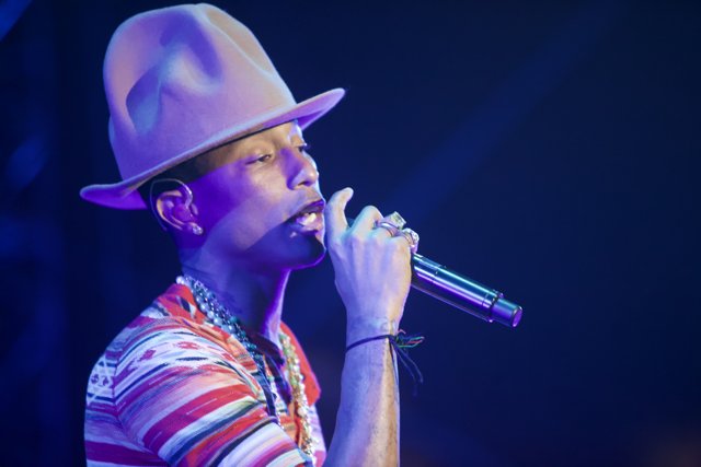 Pharrell Williams Rocks the Grammys