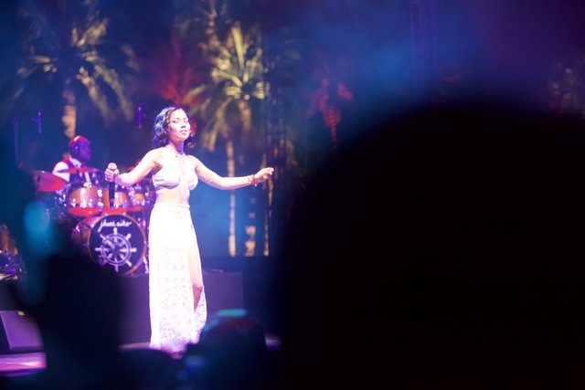 Jhené Aiko Serenades the Crowd in White Gown on Coachella Stage