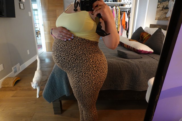 Mirror Selfie in Leopard Print Leggings