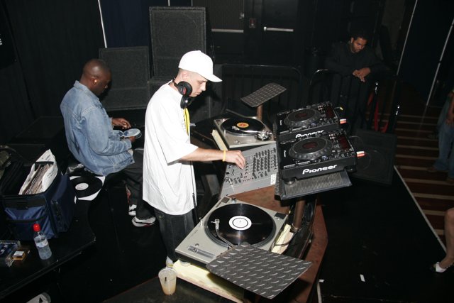 DJ S Drops the Beats