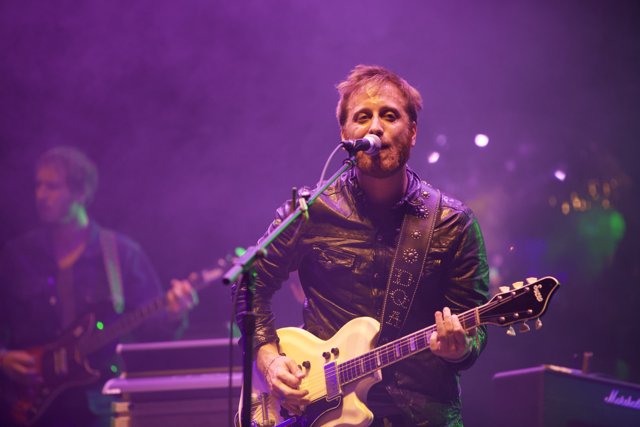 Dan Auerbach Rocks the Stage with Electric Guitars