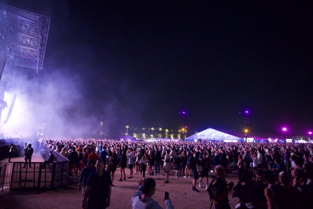 Electric Vibes at Coachella 2024: A Night Under Neon Lights