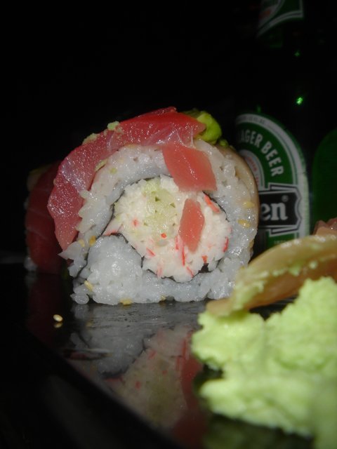 Sushi Roll with a Tangy Green Kick