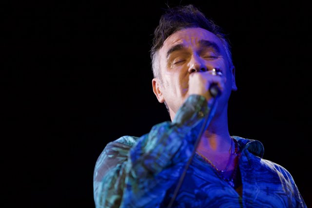 Morrissey takes the stage with his microphone