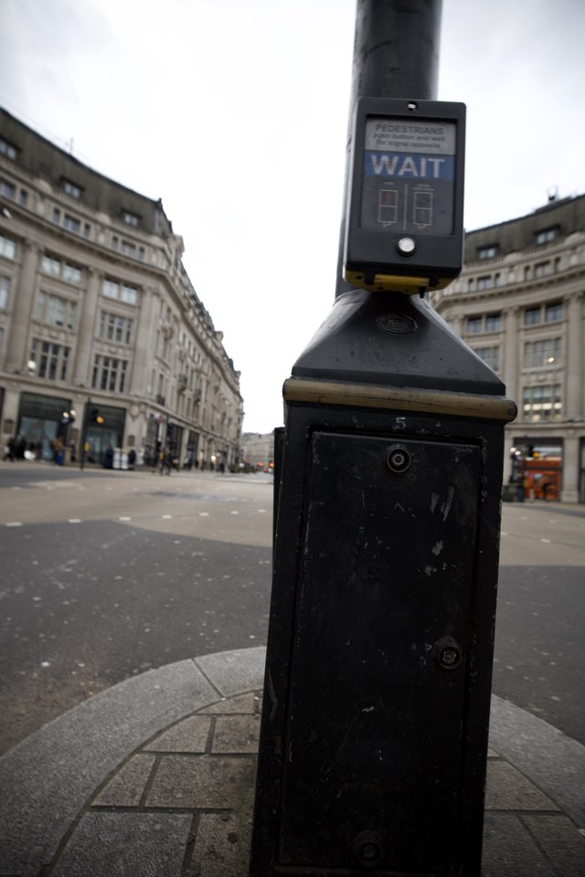 Pedestrian Crossing Signal on London Street