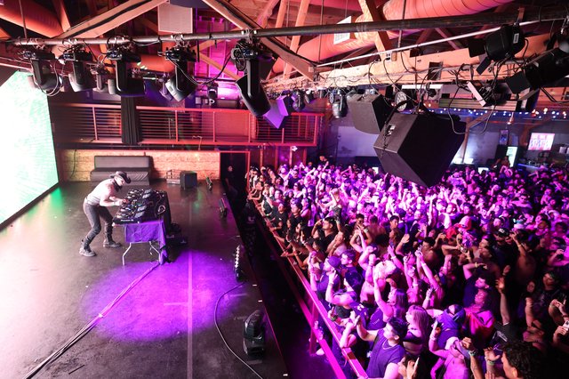 DJ Ignites Massive Crowd at Wobbleland 2026