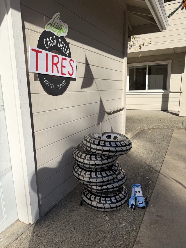 Luigi's Casa Della Tires - Cars Movie Themed Display
