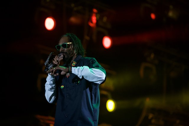 Snoop Dogg Rocks Coachella with Fierce Performance