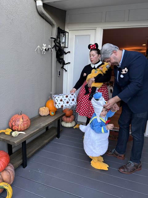 Halloween Cheer on the Porch