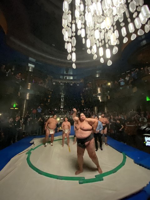 Heavyweights Battle It Out in Las Vegas