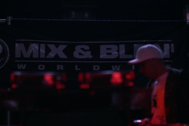Mix & Blun World Tour Gets the Crowd Pumped Up