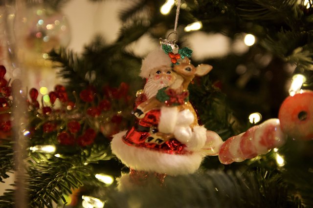 Santa and Reindeer Christmas Tree Ornament Close-Up