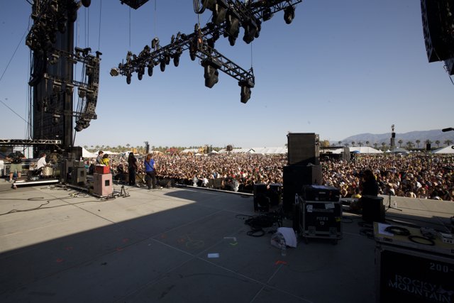 Coachella 2008: The Crowded Stage