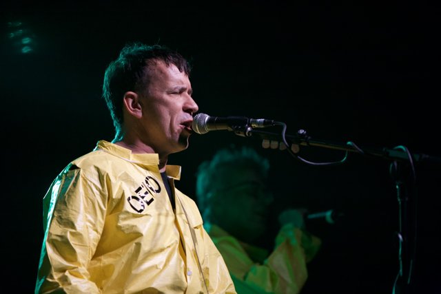 Bob Mothersbaugh Performing Solo with Microphone