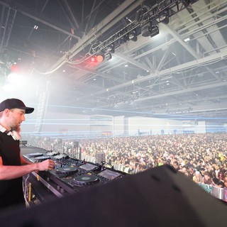 DJ Performs to Massive Crowd at Wobbleland 2026