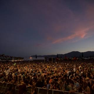 Coachella 2013: Avraham Fried rocks the crowd
