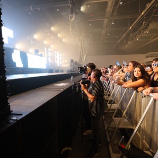Front Row Fans Await Performance at Wobbleland 2026