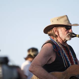 Willie Nelson Shines Under the SoCal Sun