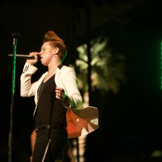 The White Jacket Performer
