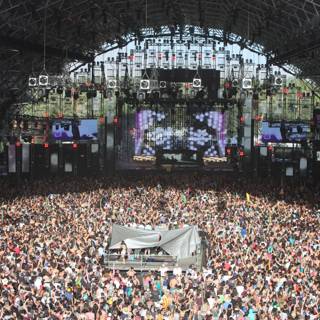 Coachella 2014 Concert Crowd