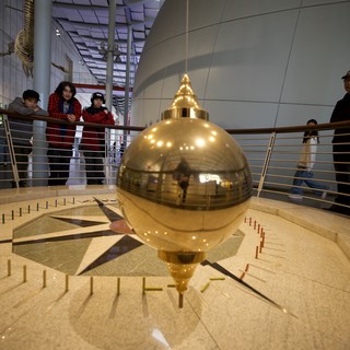 Golden Pendulum at Science Museum Display