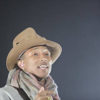 Pharrell Williams Rocks a Cowboy Hat and Scarf at Coachella