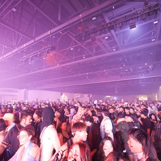 Massive Indoor Crowd at Wobbleland Festival 2026
