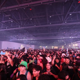 Massive Indoor Crowd Packs Wobbleland 2026 Festival