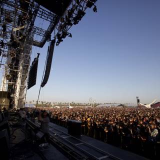 Coachella 2011: The Massive Crowd