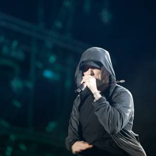 Eminem Rocks the O2 Arena