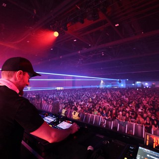 DJ Commands Massive Crowd at Wobbleland 2026