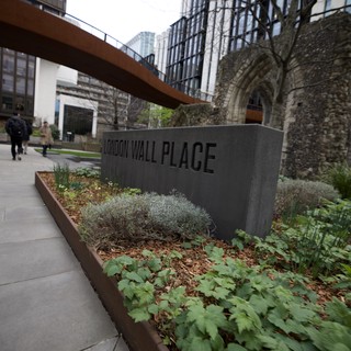 London Wall Place: Modern Architecture Meets Ancient Ruins