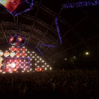 Coachella 2013 Stage Lighting Captivates Audience