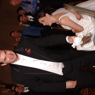 garter-toss