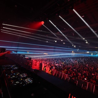 DJ Commands Massive Crowd at Wobbleland 2026