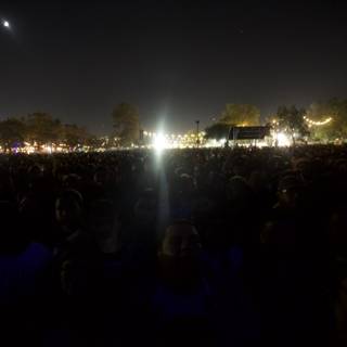 Illuminating the Crowd