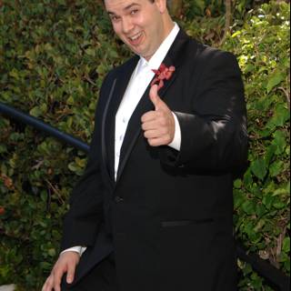 Thumbs Up for Formal Wear