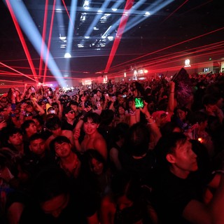 Red Laser Light Show Engulfs Massive Concert Crowd