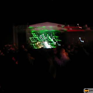 Green Lights Illuminate Enthusiastic Crowd at Coachella 2002