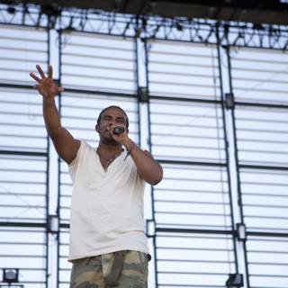 Kanye West rocks Lollapalooza while Pharoahe Monch looks on
