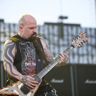 Kerry King Shreds on Stage