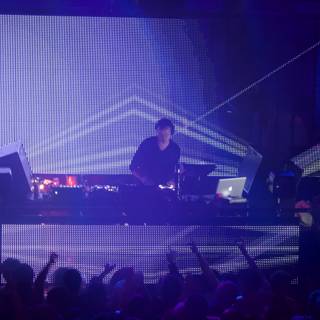 DJ Sasha Rocks the Crowd in California
