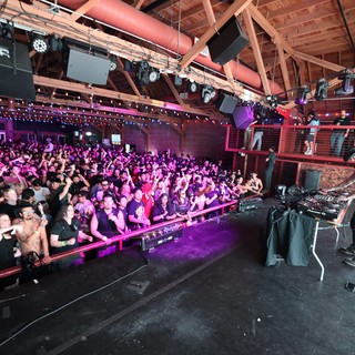 DJ Ignites Packed Crowd at Wobbleland 2026