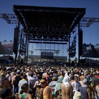 Coachella 2012: A Jam-Packed Audience