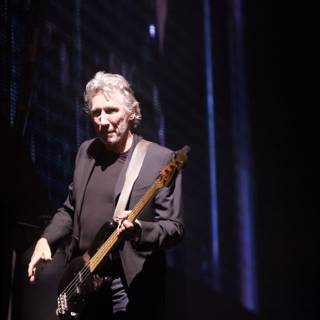 Roger Waters Shreds on His Guitar