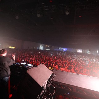 DJ Commands Massive Crowd at Wobbleland 2026