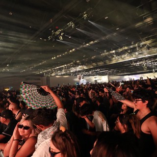 Massive Indoor Crowd Surges at Wobbleland 2026
