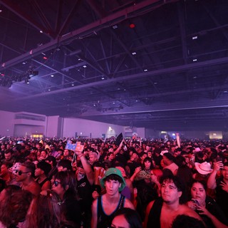 Massive Indoor Crowd Packed at Wobbleland 2026