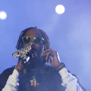 Snoop Dogg Rocks the 2012 Grammys
